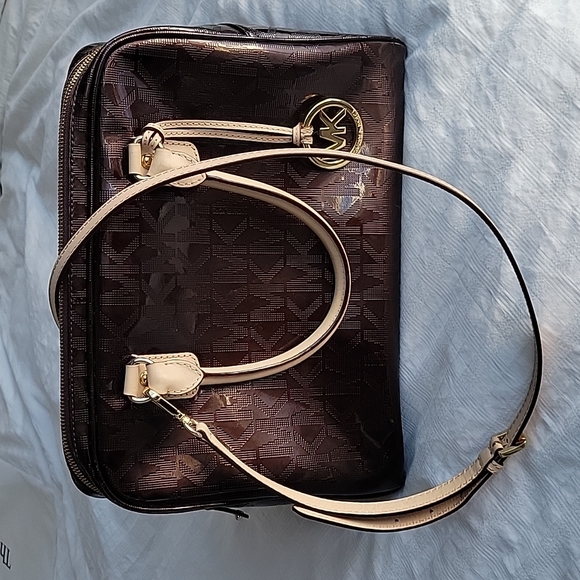 Michael Kors vintage monogram purse - Picture 4 of 8